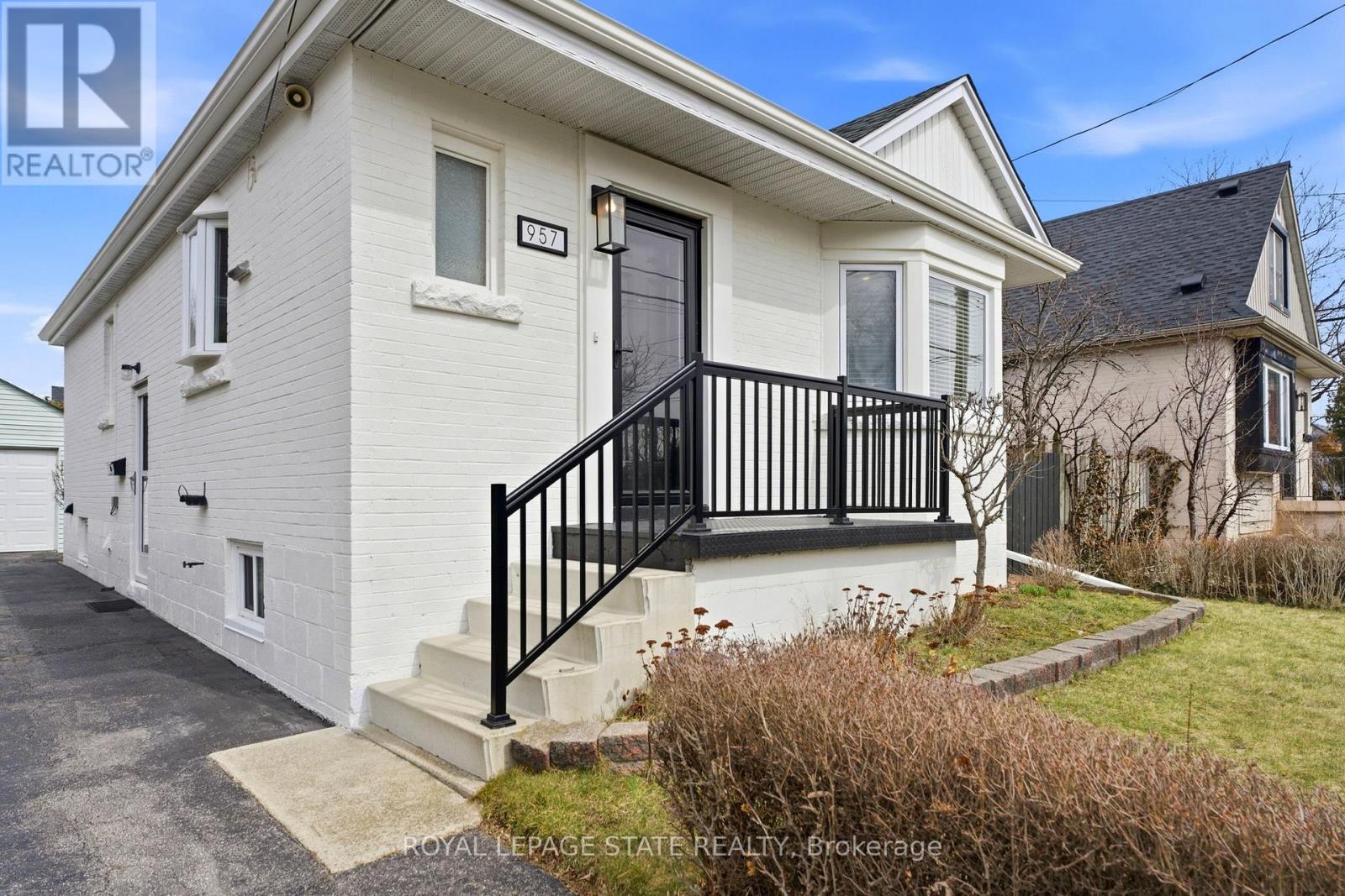 957 Queensdale Avenue E, Hamilton, Ontario  L8T 1H5 - Photo 29 - X12925046