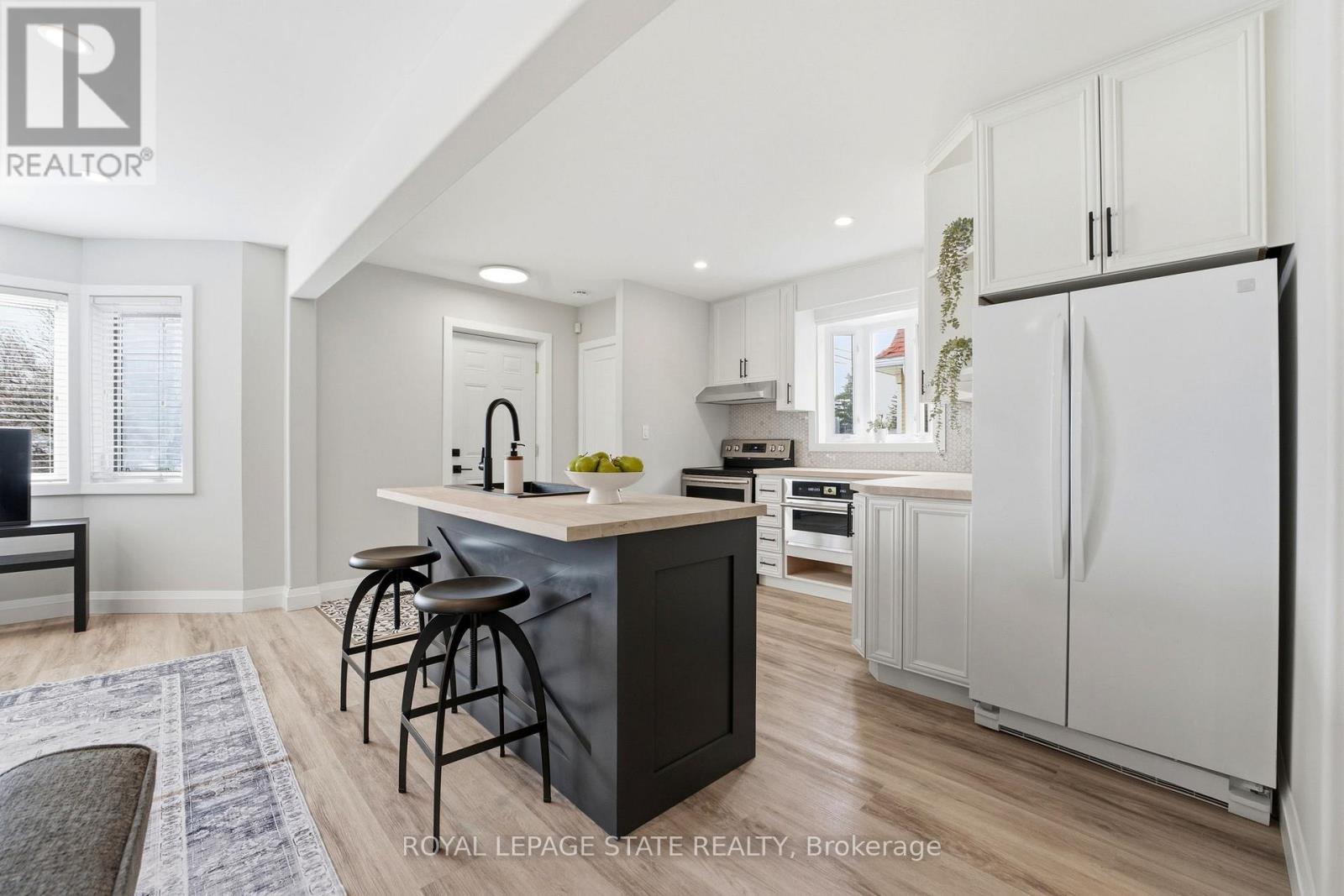 957 Queensdale Avenue E, Hamilton, Ontario  L8T 1H5 - Photo 7 - X12925046