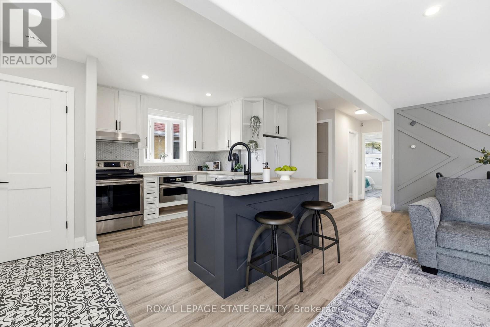 957 Queensdale Avenue E, Hamilton, Ontario  L8T 1H5 - Photo 9 - X12925046