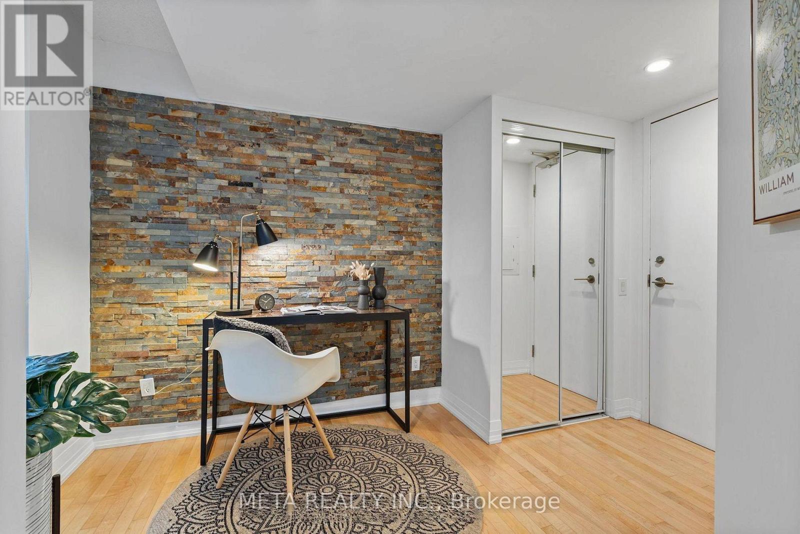 328 - 25 Carlton Street, Toronto, Ontario  M5B 1L4 - Photo 3 - C12889116