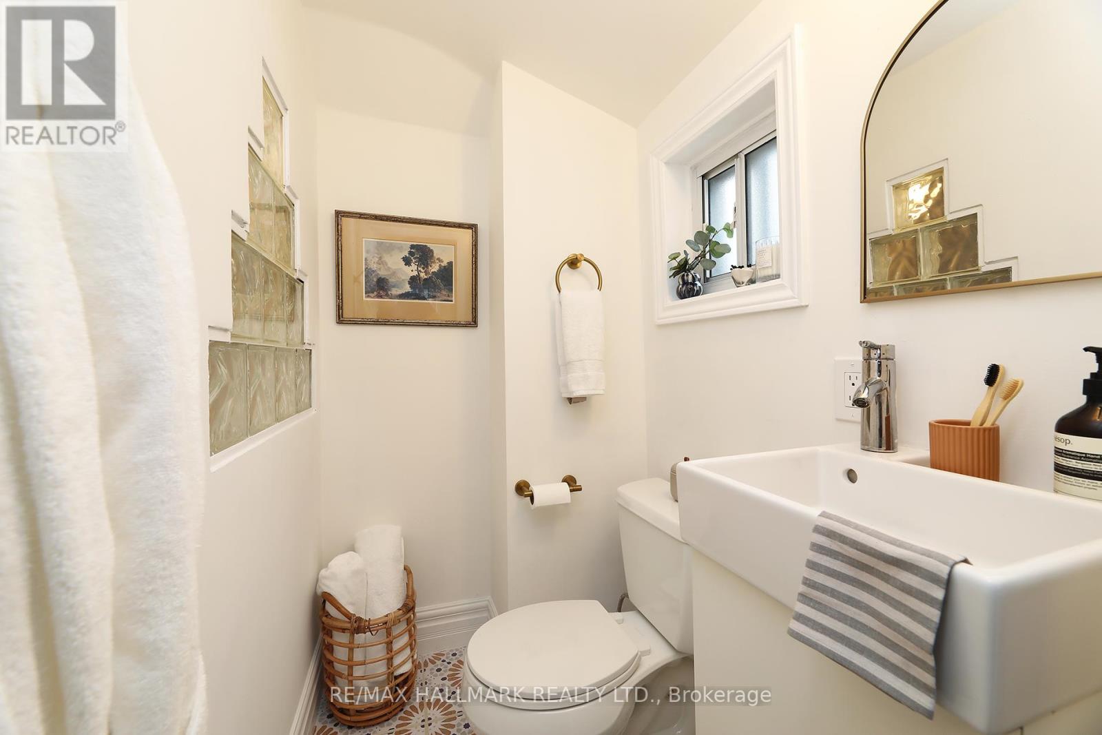 53 Craven Road, Toronto, Ontario  M4L 2Z4 - Photo 18 - E12922648