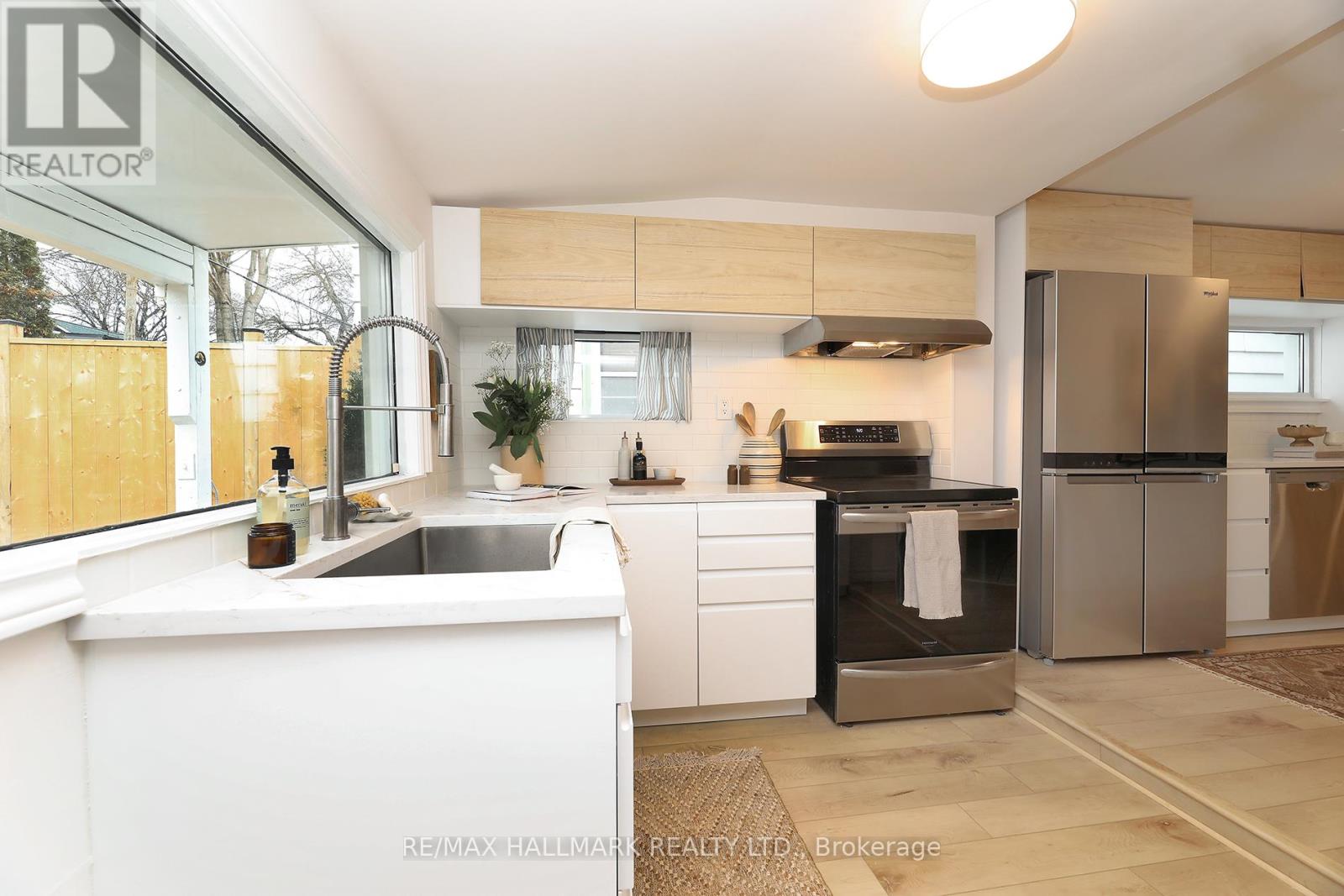 53 Craven Road, Toronto, Ontario  M4L 2Z4 - Photo 14 - E12922648