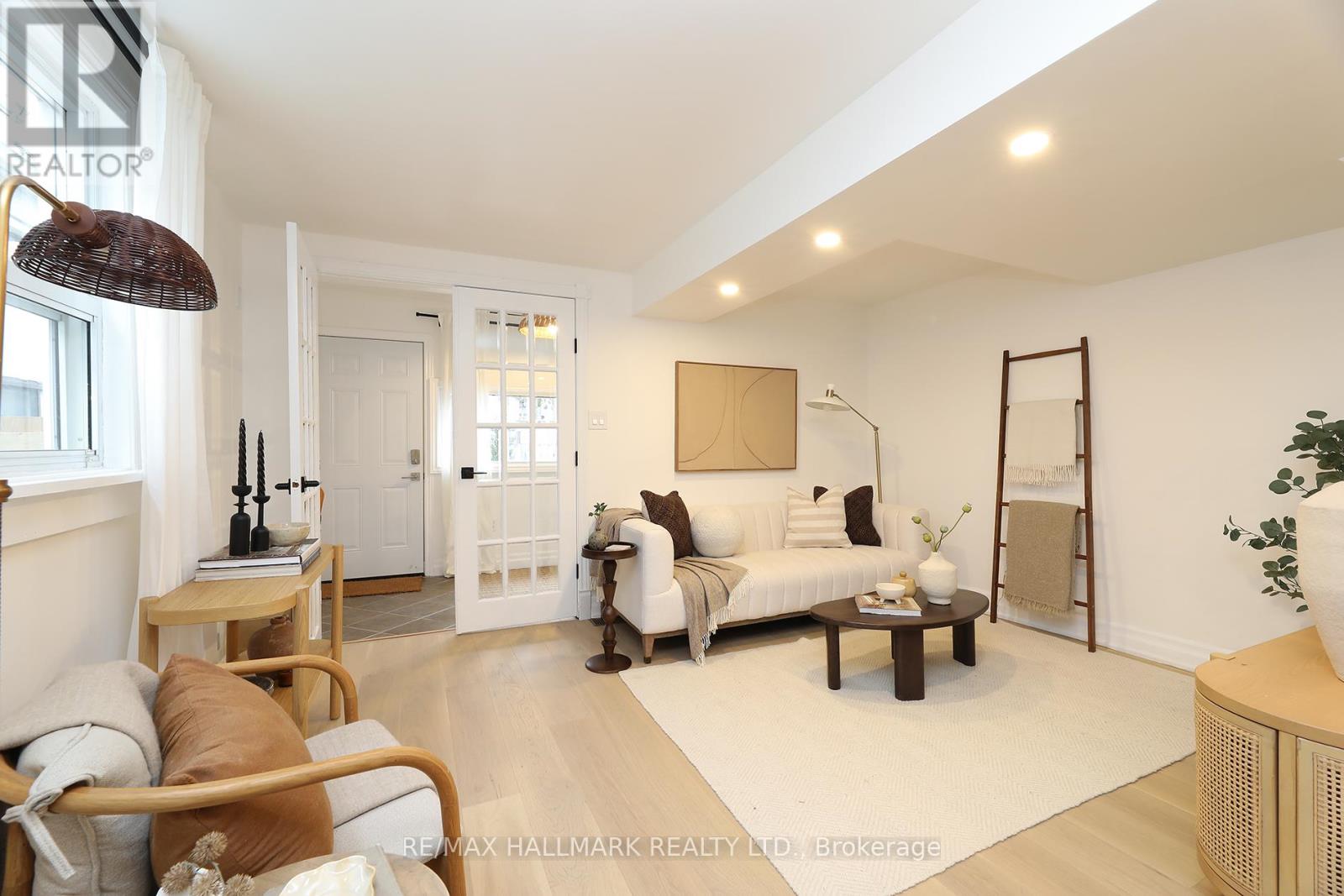 53 Craven Road, Toronto, Ontario  M4L 2Z4 - Photo 5 - E12922648