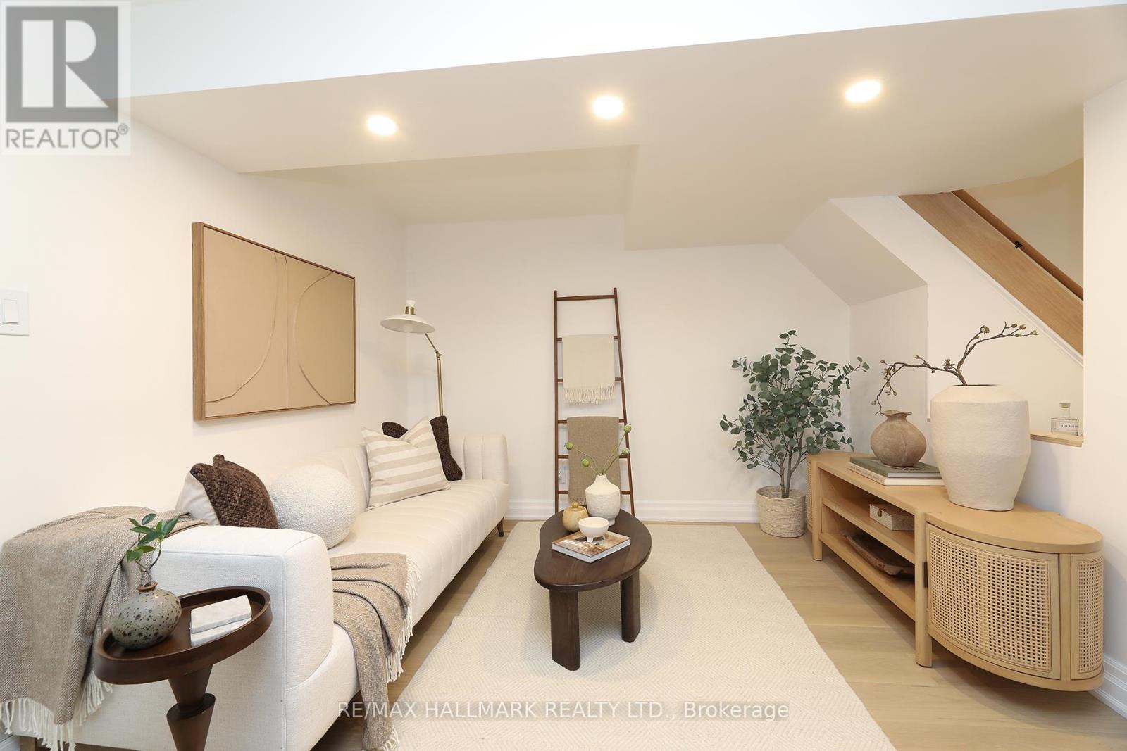 53 Craven Road, Toronto, Ontario  M4L 2Z4 - Photo 6 - E12922648