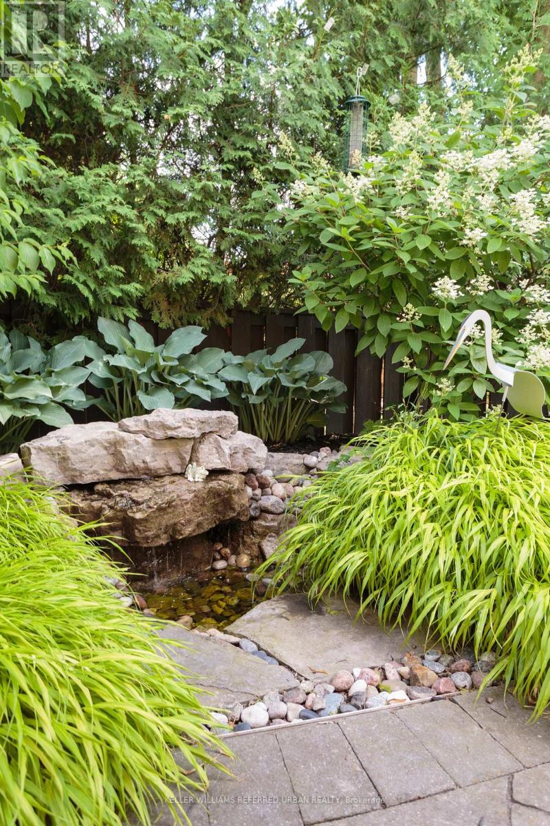 6 Prentice Court, Markham, Ontario  L3R 2X7 - Photo 35 - N12917418