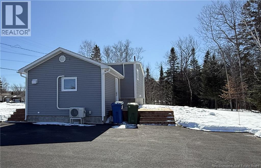 171 12e Rue, Shippagan, New Brunswick  E8S 1C4 - Photo 4 - NB135744