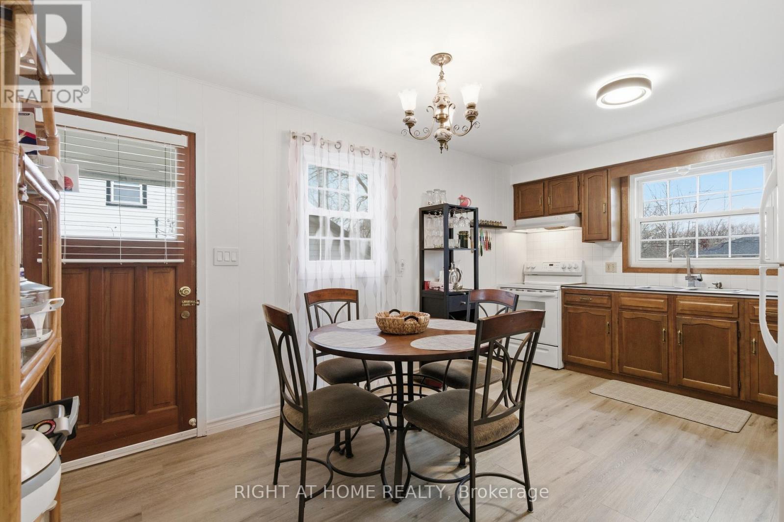 313 Bowen Road, Fort Erie, Ontario  L2A 2Z1 - Photo 15 - X12923200