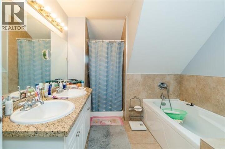 7725 Berkley Street, Burnaby, British Columbia  V5E 2J8 - Photo 10 - R3103759