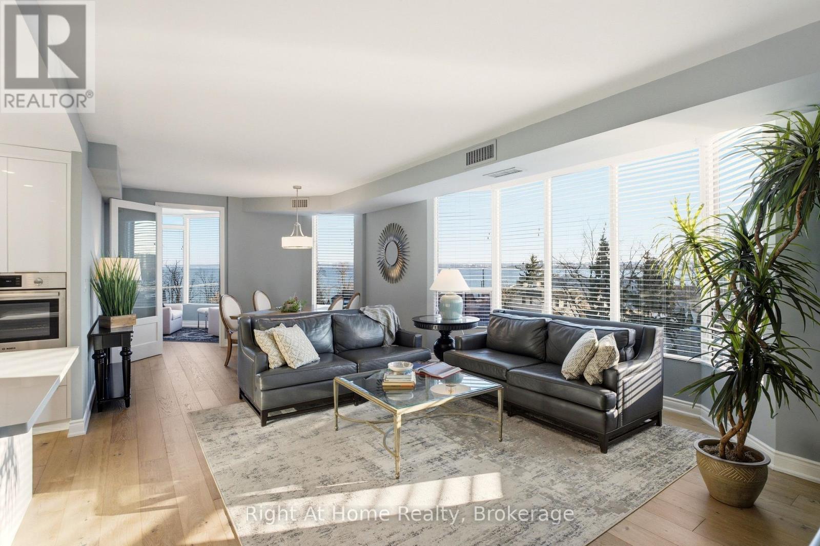 603 - 2121 Lakeshore Road, Burlington, Ontario  L7R 1C9 - Photo 5 - W12840126