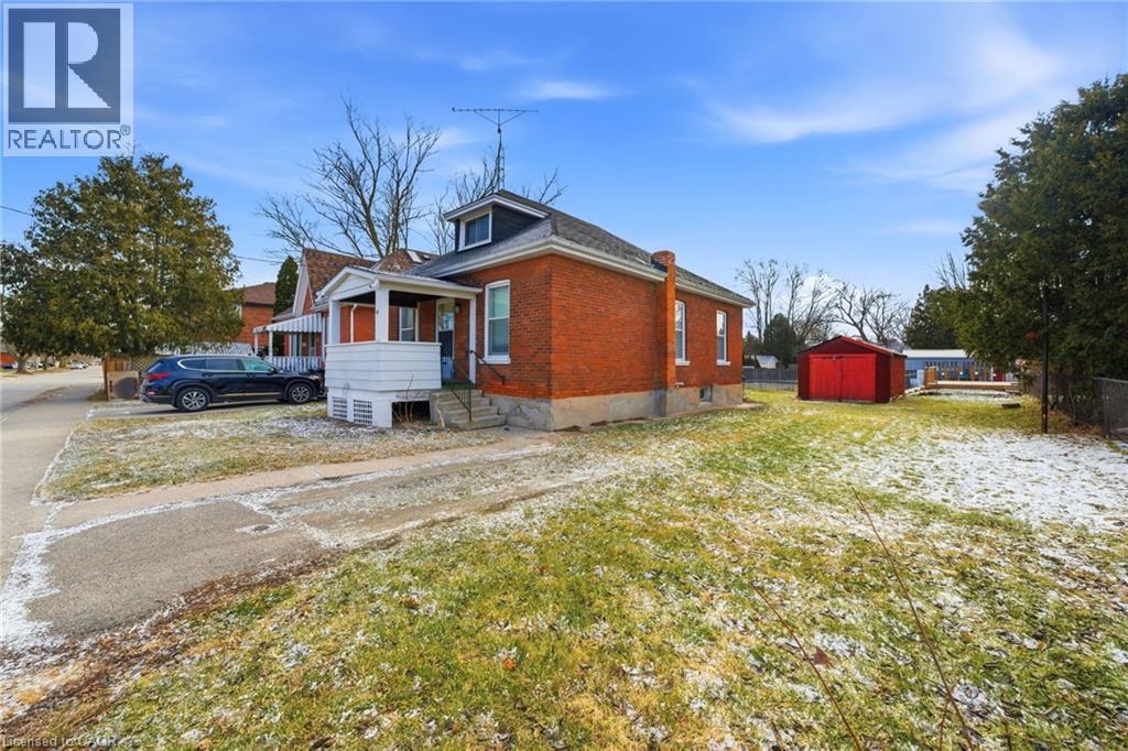 74 Brunswick Street, Brantford, Ontario  N3T 1G4 - Photo 4 - 40815059