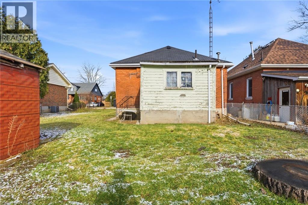 74 Brunswick Street, Brantford, Ontario  N3T 1G4 - Photo 9 - 40815059