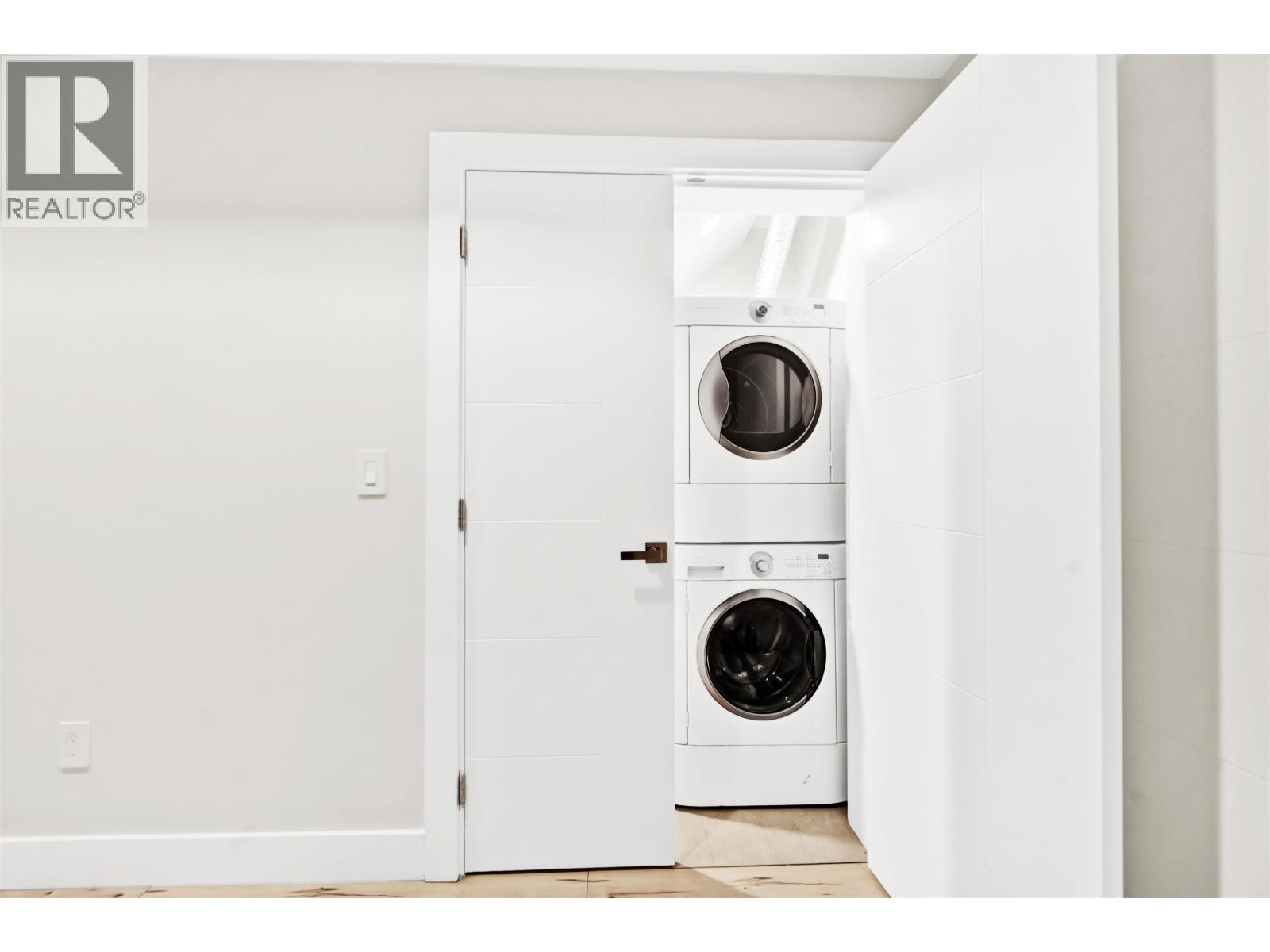 945 E 20th Avenue, Vancouver, British Columbia  V5V 1N7 - Photo 31 - R3103911