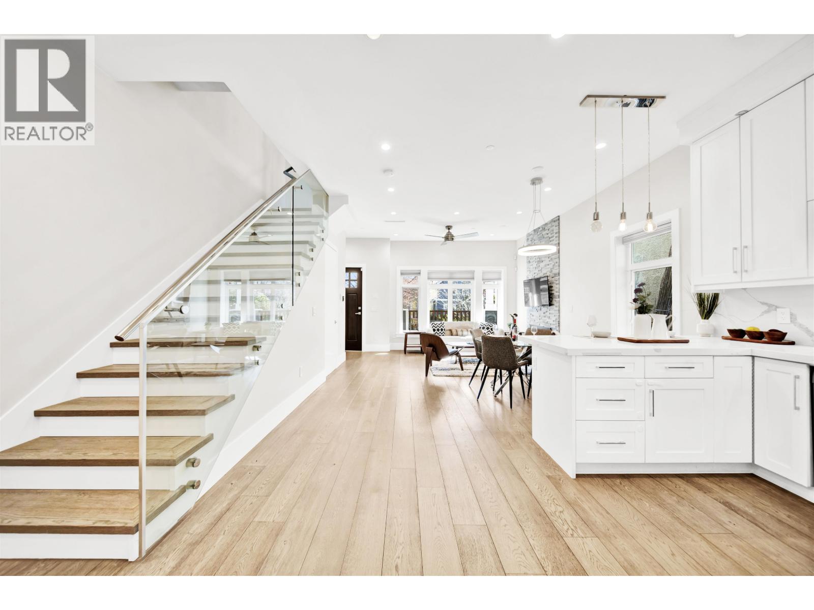 945 E 20th Avenue, Vancouver, British Columbia  V5V 1N7 - Photo 10 - R3103911