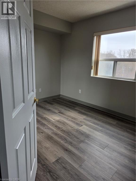 736 Old Albert Street Unit# 301, Waterloo, Ontario  N2L 6R4 - Photo 11 - 40815436