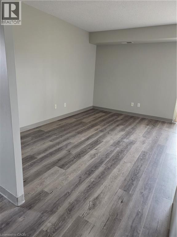 736 Old Albert Street Unit# 301, Waterloo, Ontario  N2L 6R4 - Photo 7 - 40815436