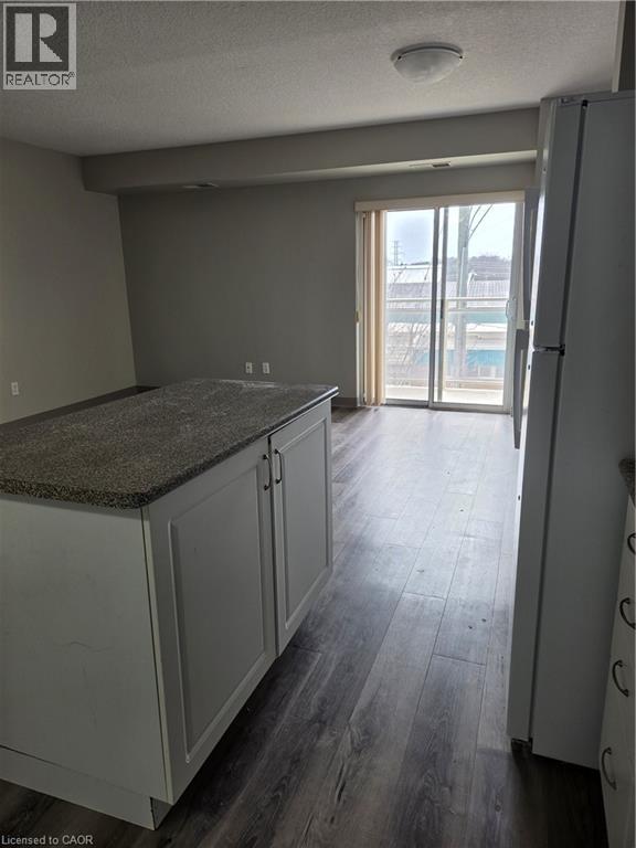 736 Old Albert Street Unit# 301, Waterloo, Ontario  N2L 6R4 - Photo 3 - 40815436
