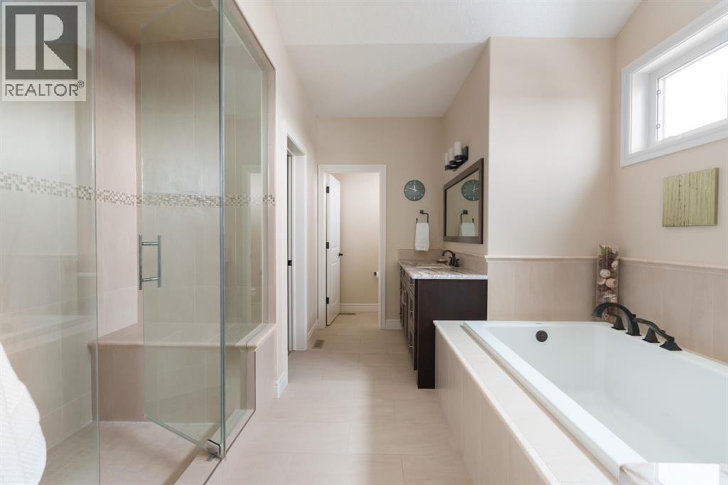 12 Fortress Court Sw, Calgary, Alberta  T3H 0T8 - Photo 20 - A2293842