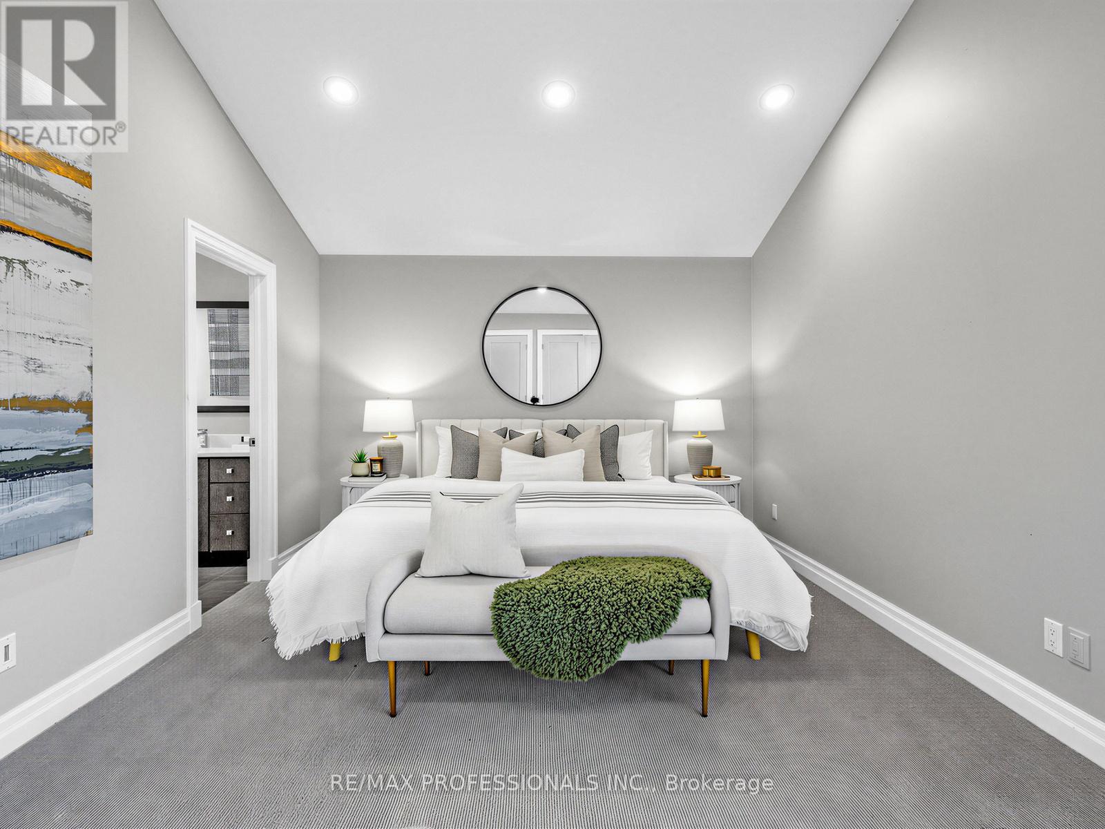 23 Mckayfield Road, Toronto, Ontario  M4J 4P6 - Photo 18 - E12923334