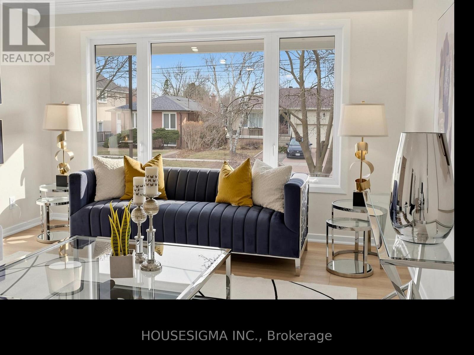 423 Connaught Avenue, Toronto, Ontario  M2R 2M4 - Photo 3 - C12922026