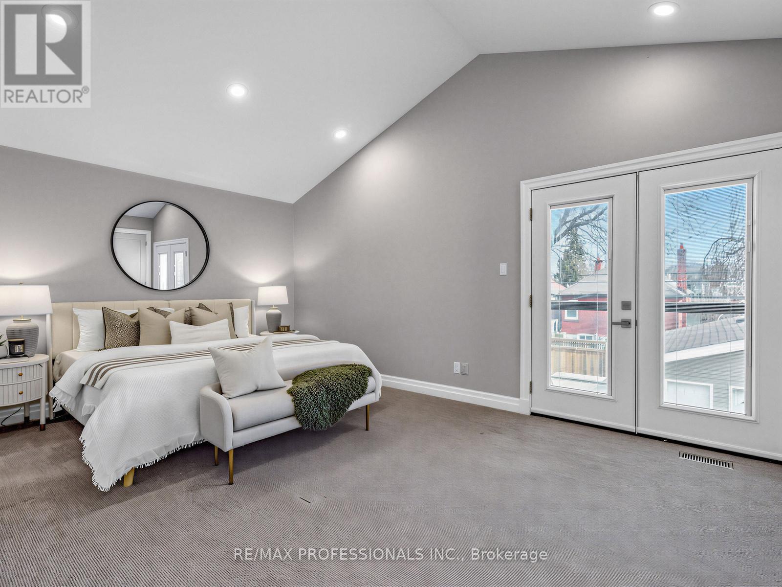 23 Mckayfield Road, Toronto, Ontario  M4J 4P6 - Photo 17 - E12923334