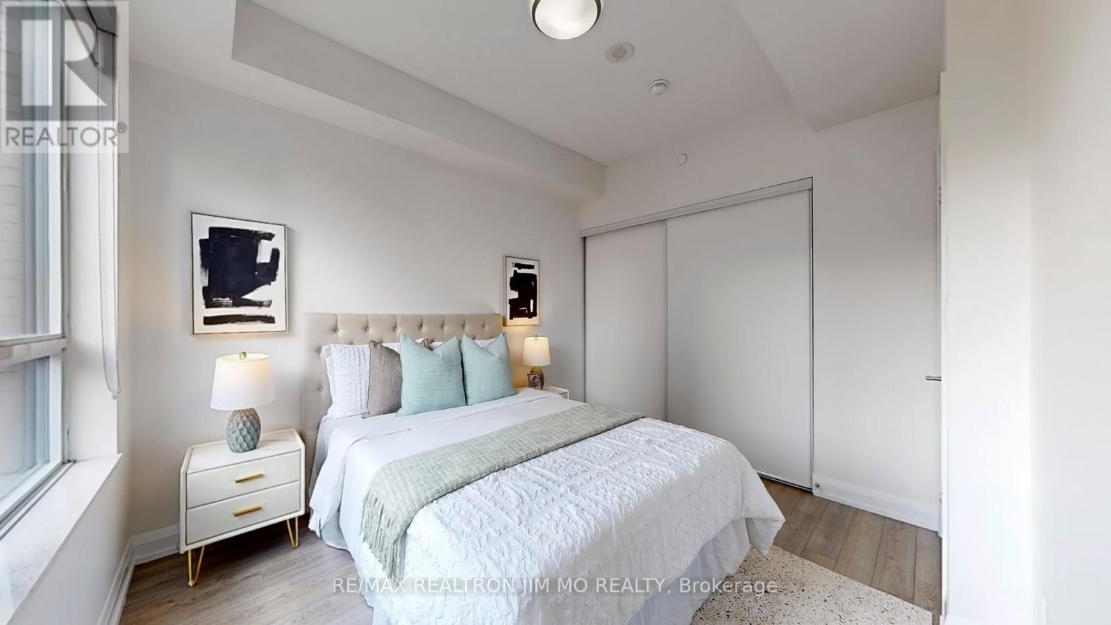 730 - 25 Water Walk Drive, Markham (Unionville), Ontario  L6G 0G3 - Photo 31 - N12922294