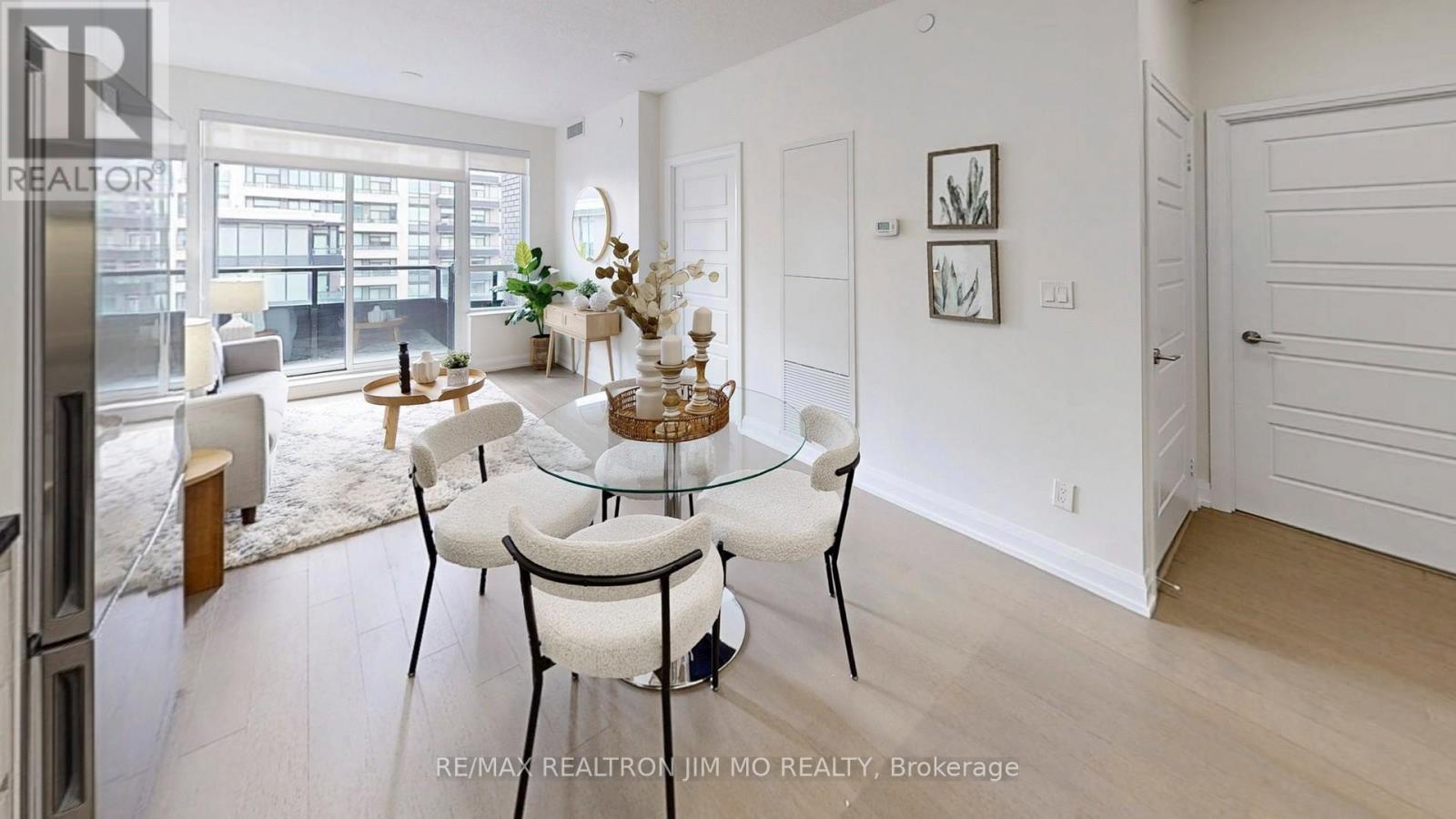 730 - 25 Water Walk Drive, Markham (Unionville), Ontario  L6G 0G3 - Photo 23 - N12922294