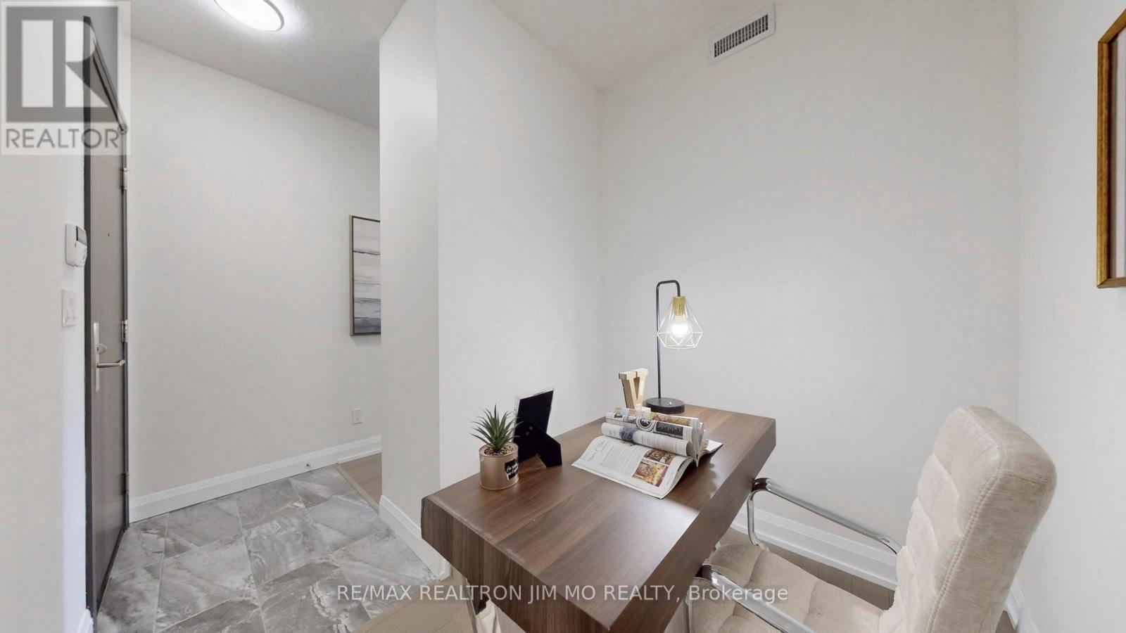 730 - 25 Water Walk Drive, Markham (Unionville), Ontario  L6G 0G3 - Photo 36 - N12922294