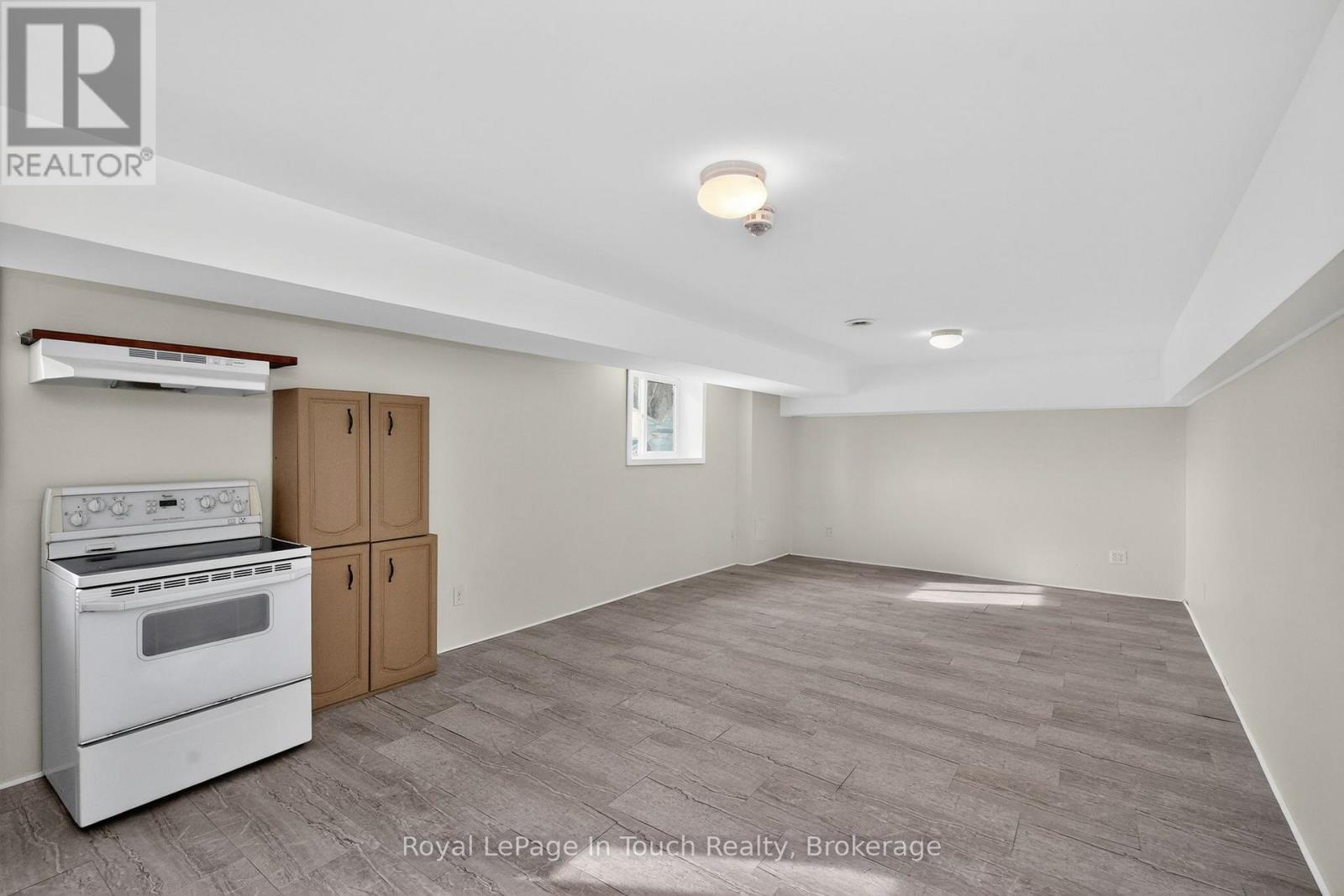 9732 93 Highway, Midland, Ontario  L4R 4L9 - Photo 37 - S12925192