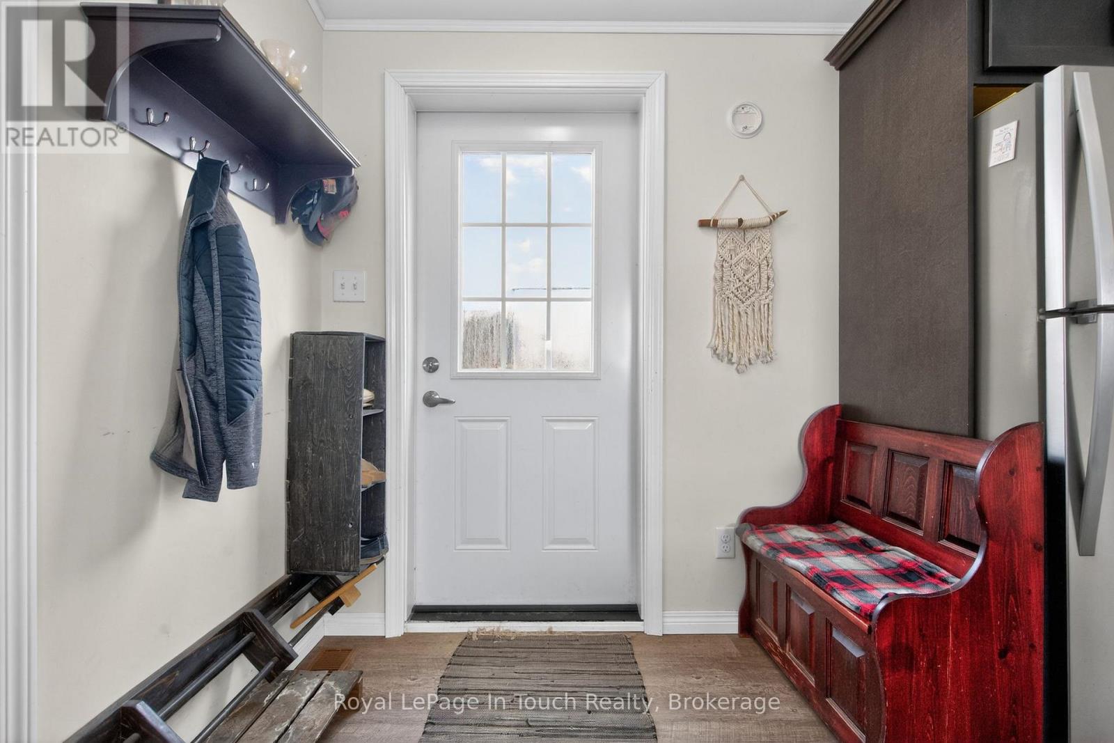 9732 93 Highway, Midland, Ontario  L4R 4L9 - Photo 5 - S12925192