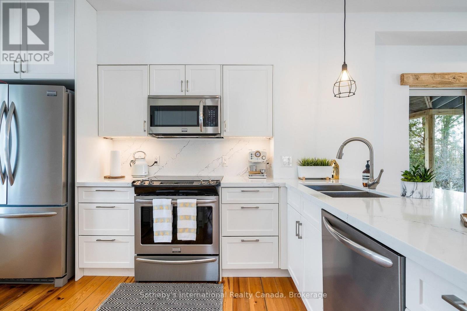 1943 Fairgrounds Road S, Clearview, Ontario  L0M 1G0 - Photo 22 - S12925334