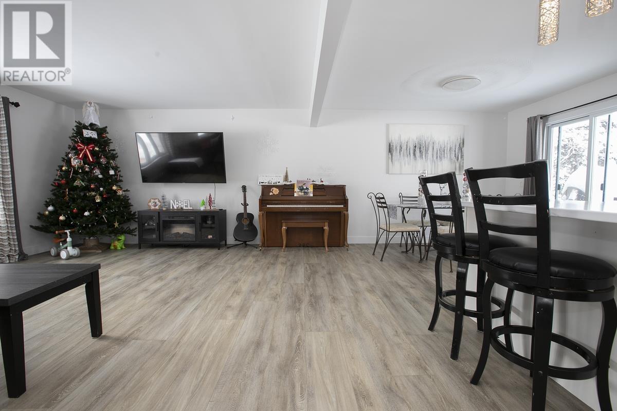 80 Trout Lake Rd, Heyden, Ontario  P6A 0E4 - Photo 10 - SM260174