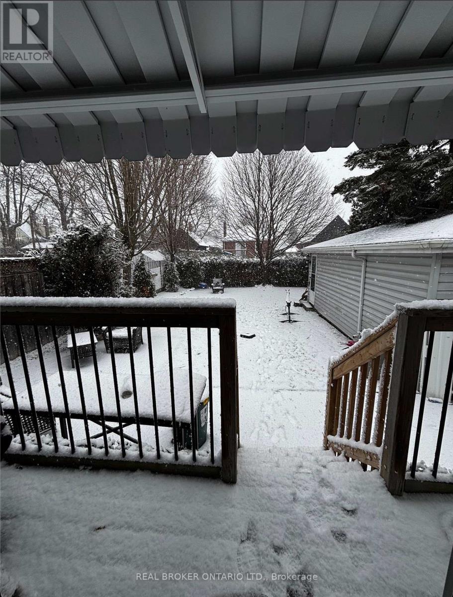 Upper - 147 Lasalle Avenue, Oshawa, Ontario  L1H 5Y4 - Photo 12 - E12925172