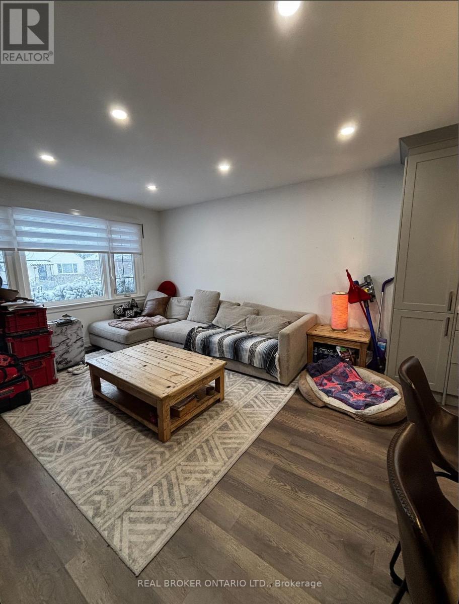 Upper - 147 Lasalle Avenue, Oshawa, Ontario  L1H 5Y4 - Photo 7 - E12925172