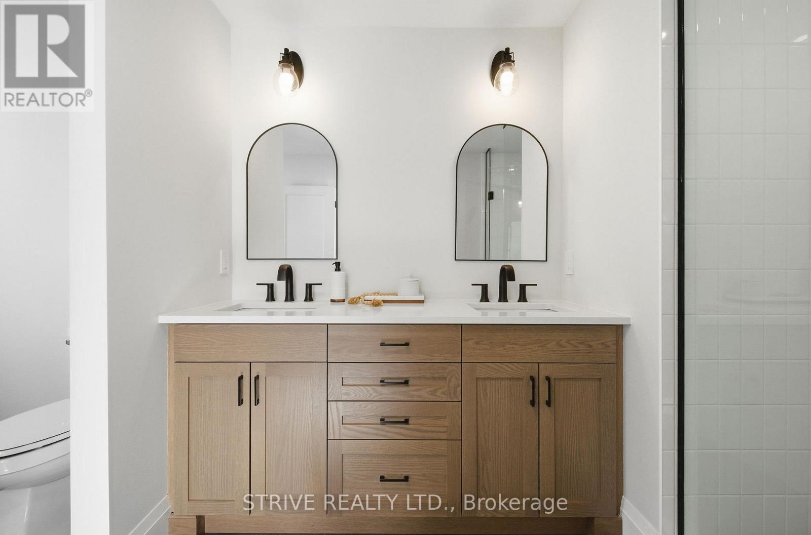 29 Northland Court, Oro-Medonte, Ontario  L9J 1C4 - Photo 19 - S12925354