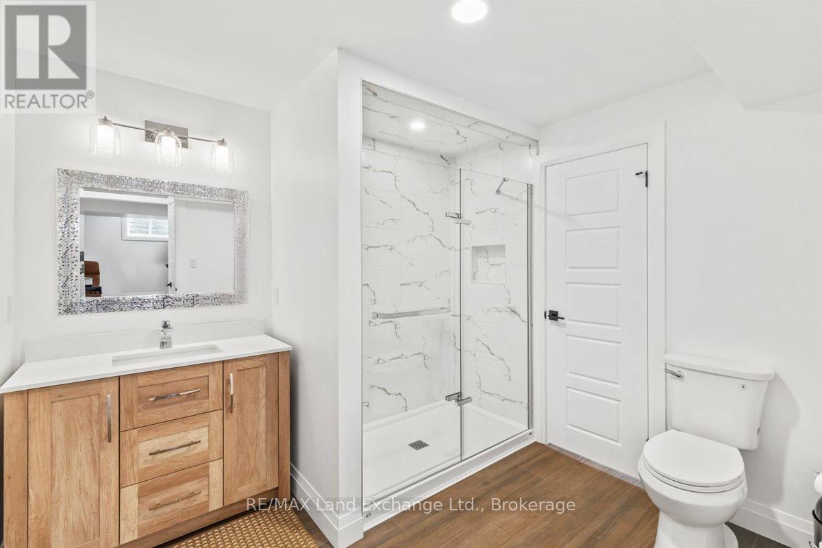 2 Fairway Lane, Saugeen Shores, Ontario  N0H 2C3 - Photo 25 - X12925156