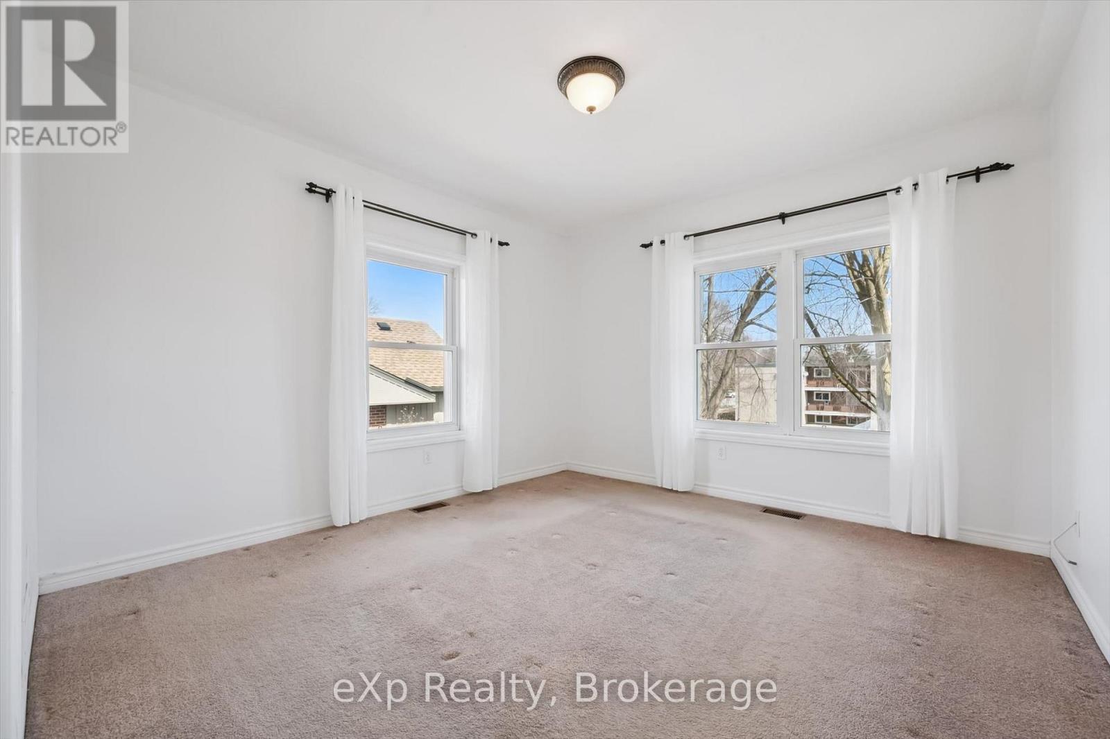 184 Stevenson Street N, Guelph (St. George's), Ontario  N1E 5A8 - Photo 22 - X12925214