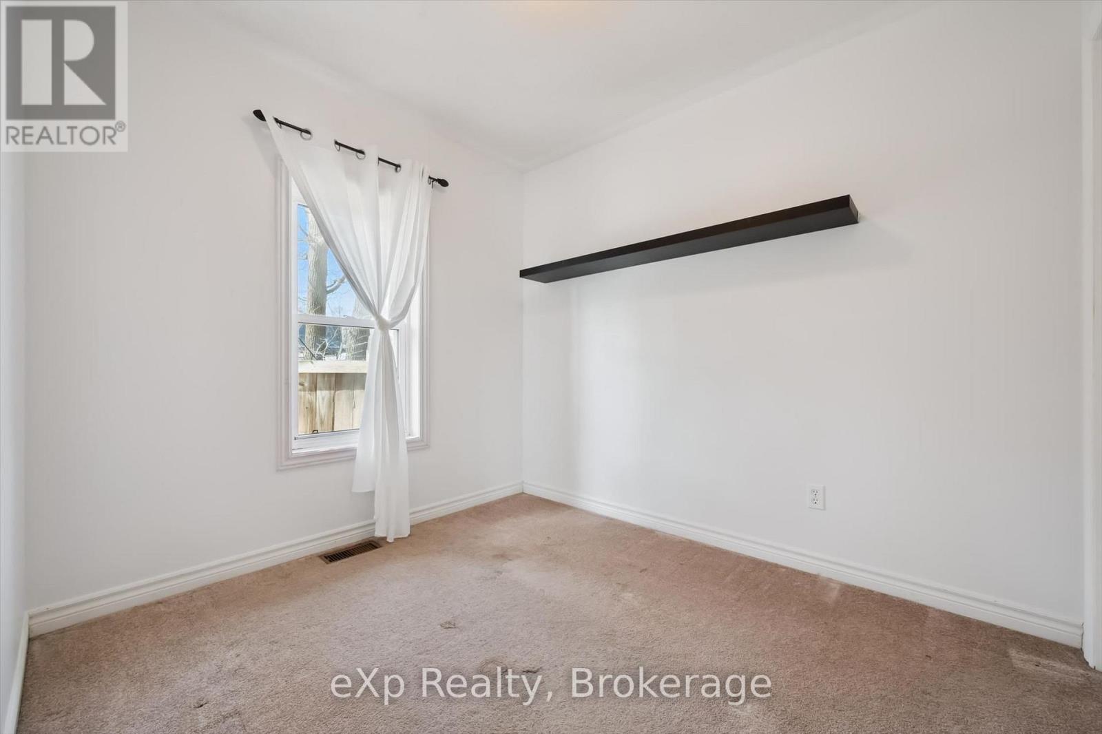 184 Stevenson Street N, Guelph (St. George's), Ontario  N1E 5A8 - Photo 23 - X12925214