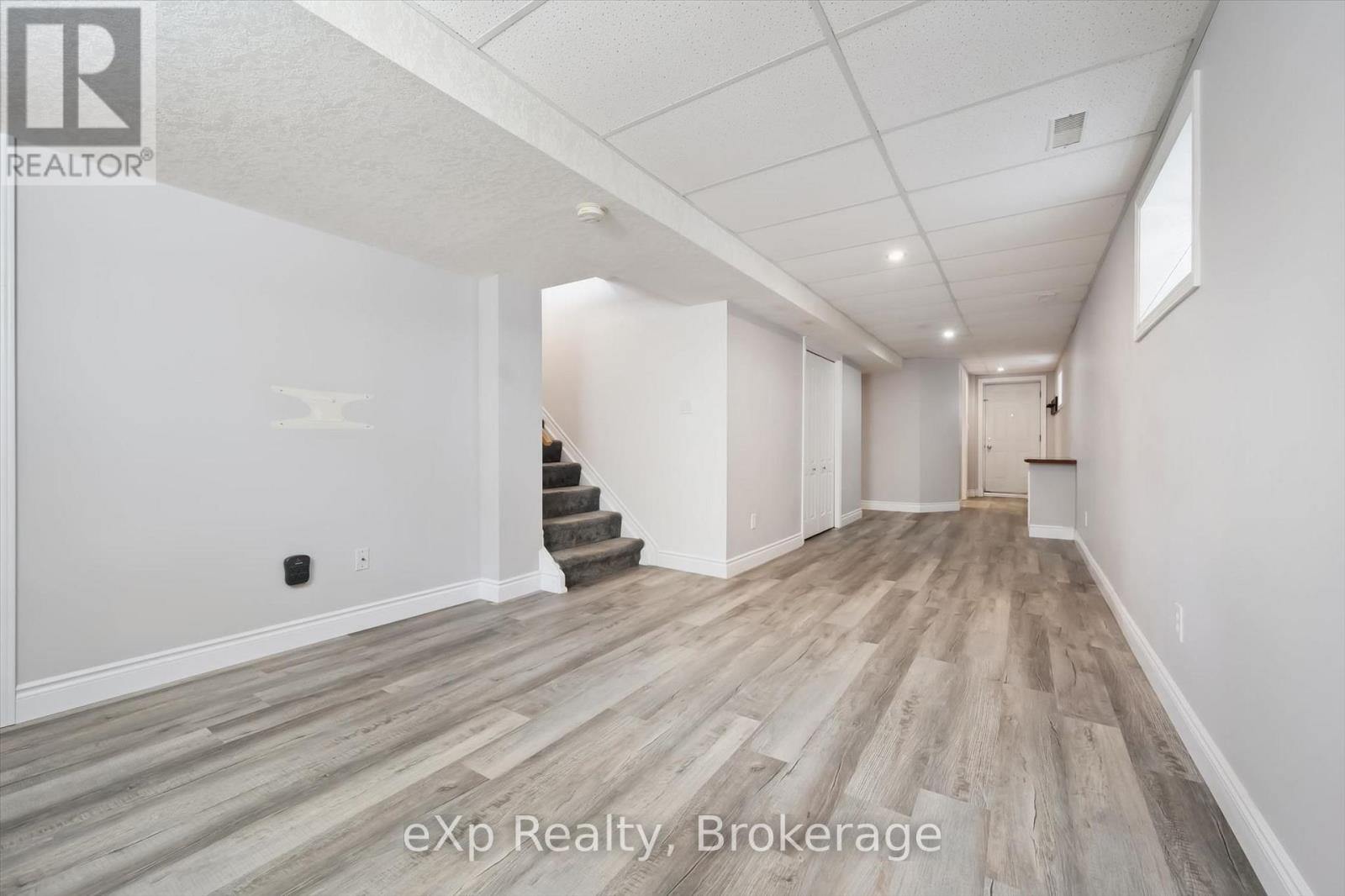 184 Stevenson Street N, Guelph (St. George's), Ontario  N1E 5A8 - Photo 26 - X12925214