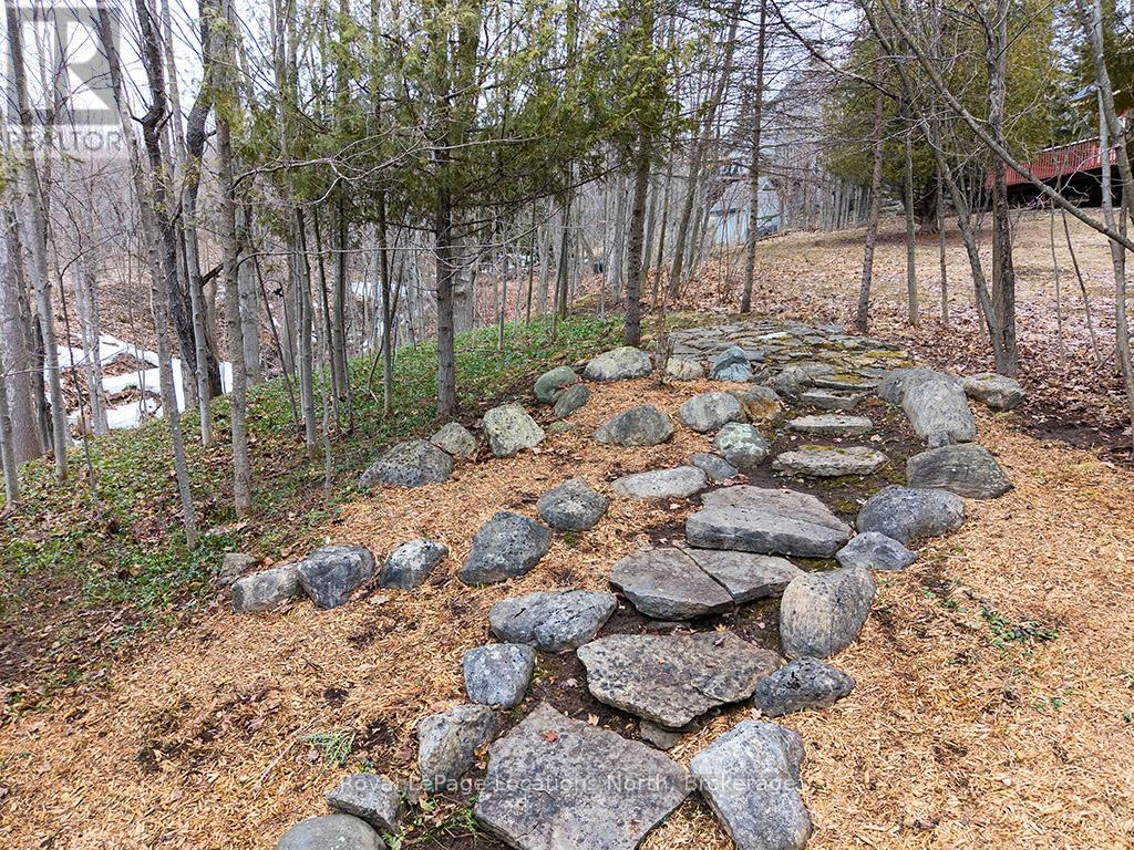 112 Amik Court, Grey Highlands, Ontario  N0C 1G0 - Photo 29 - X12925260