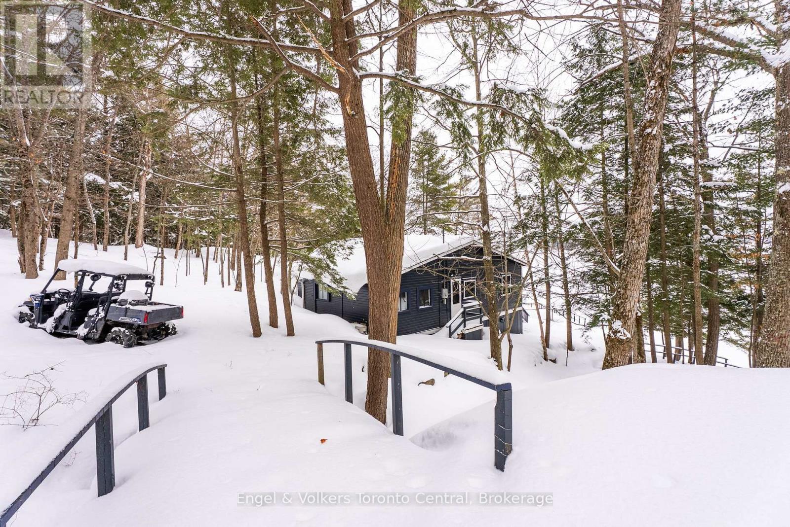 1246 Purdy Road, Muskoka Lakes, Ontario  P0B 1M0 - Photo 19 - X12925292