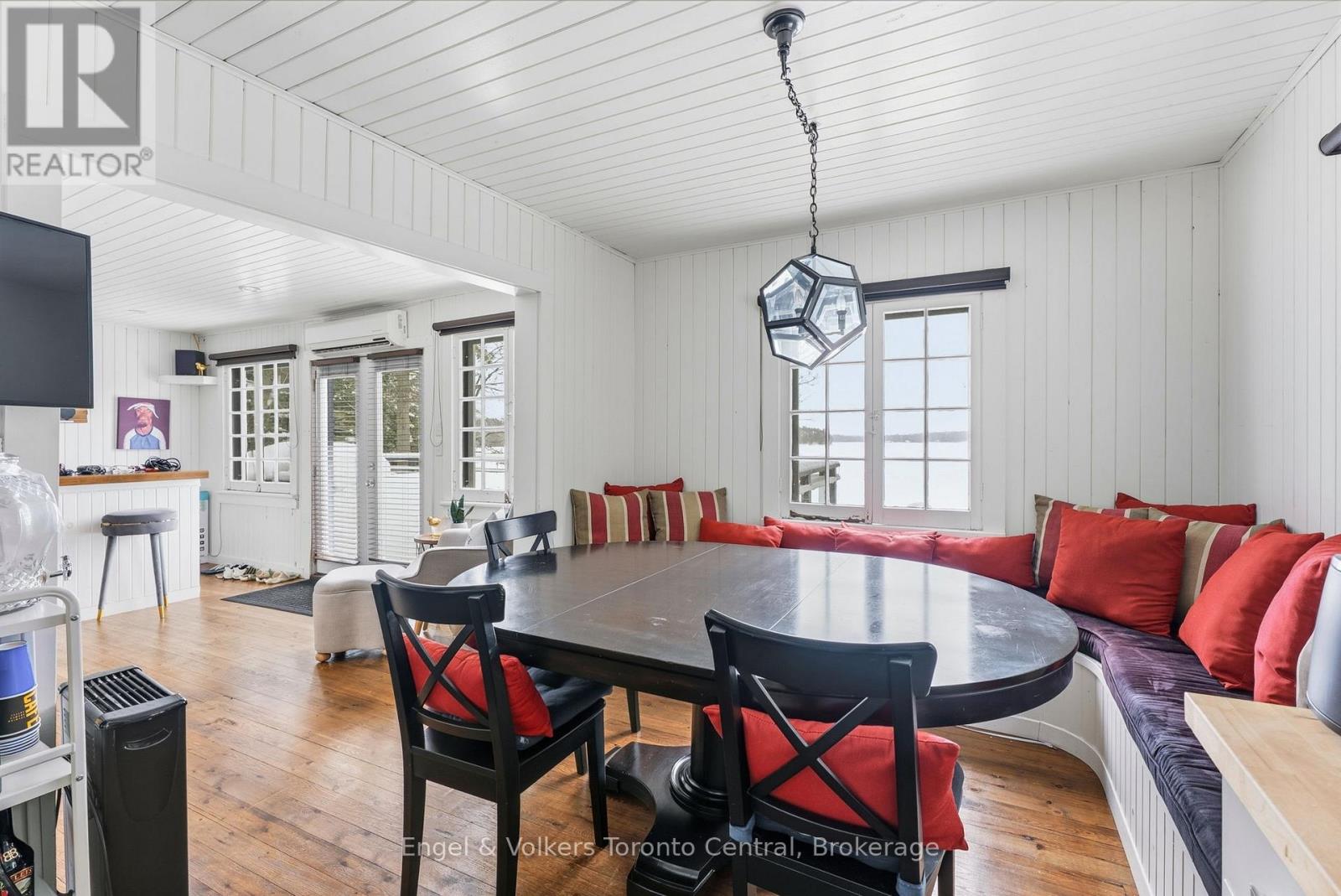 1246 Purdy Road, Muskoka Lakes, Ontario  P0B 1M0 - Photo 34 - X12925292