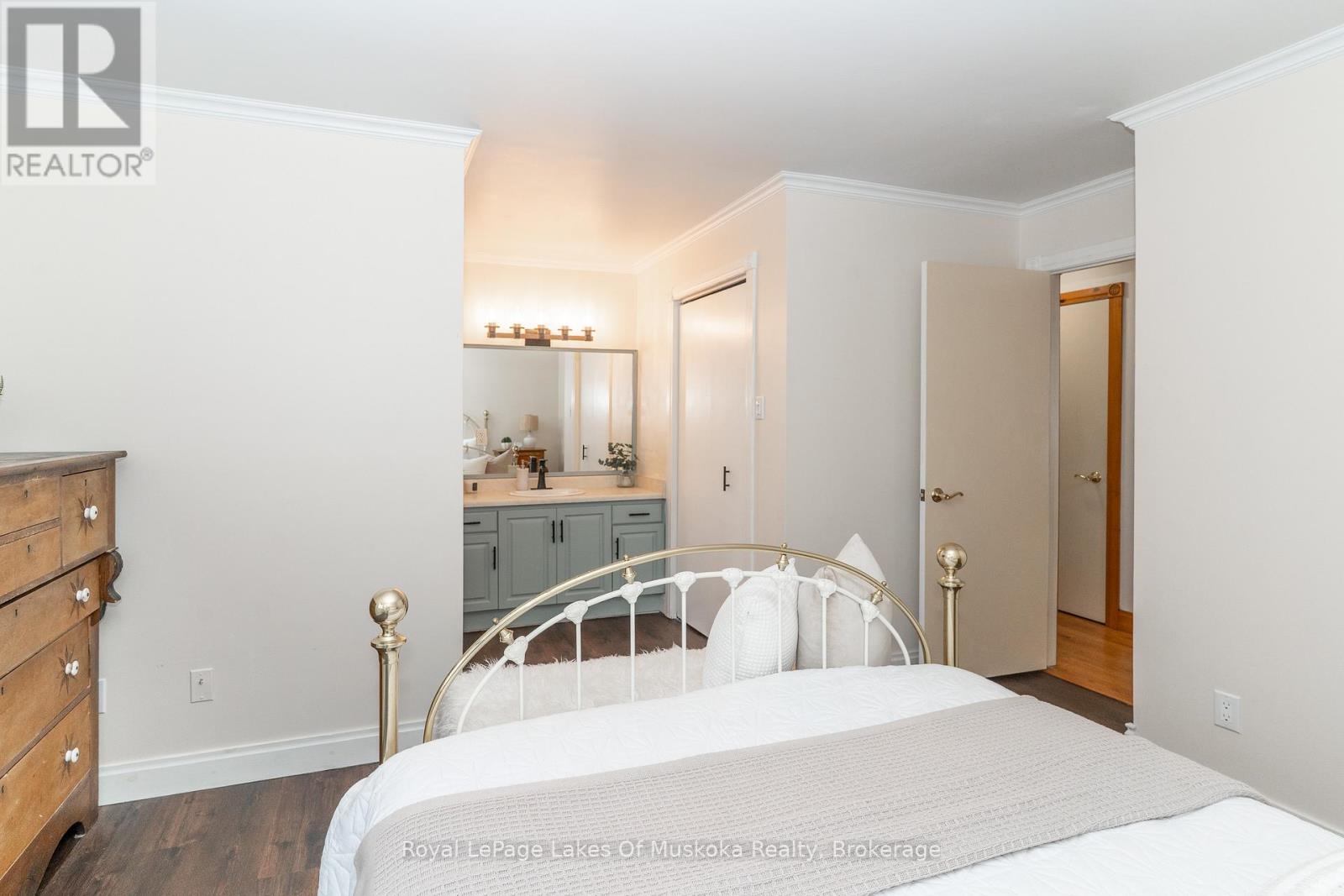 35 Westvale Drive, Bracebridge (Monck (Bracebridge)), Ontario  P1L 1B5 - Photo 14 - X12925330