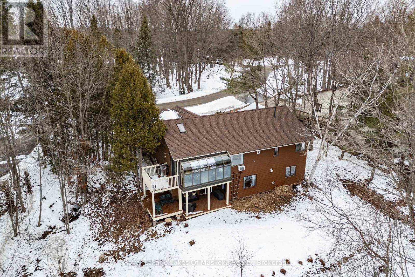 35 Westvale Drive, Bracebridge (Monck (Bracebridge)), Ontario  P1L 1B5 - Photo 2 - X12925330