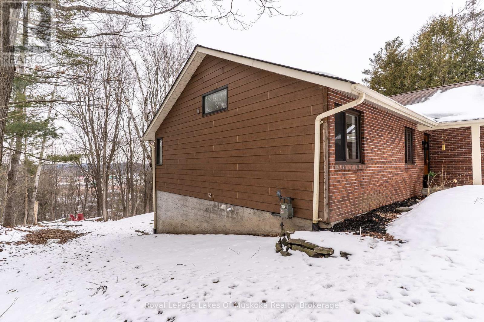 35 Westvale Drive, Bracebridge (Monck (Bracebridge)), Ontario  P1L 1B5 - Photo 30 - X12925330