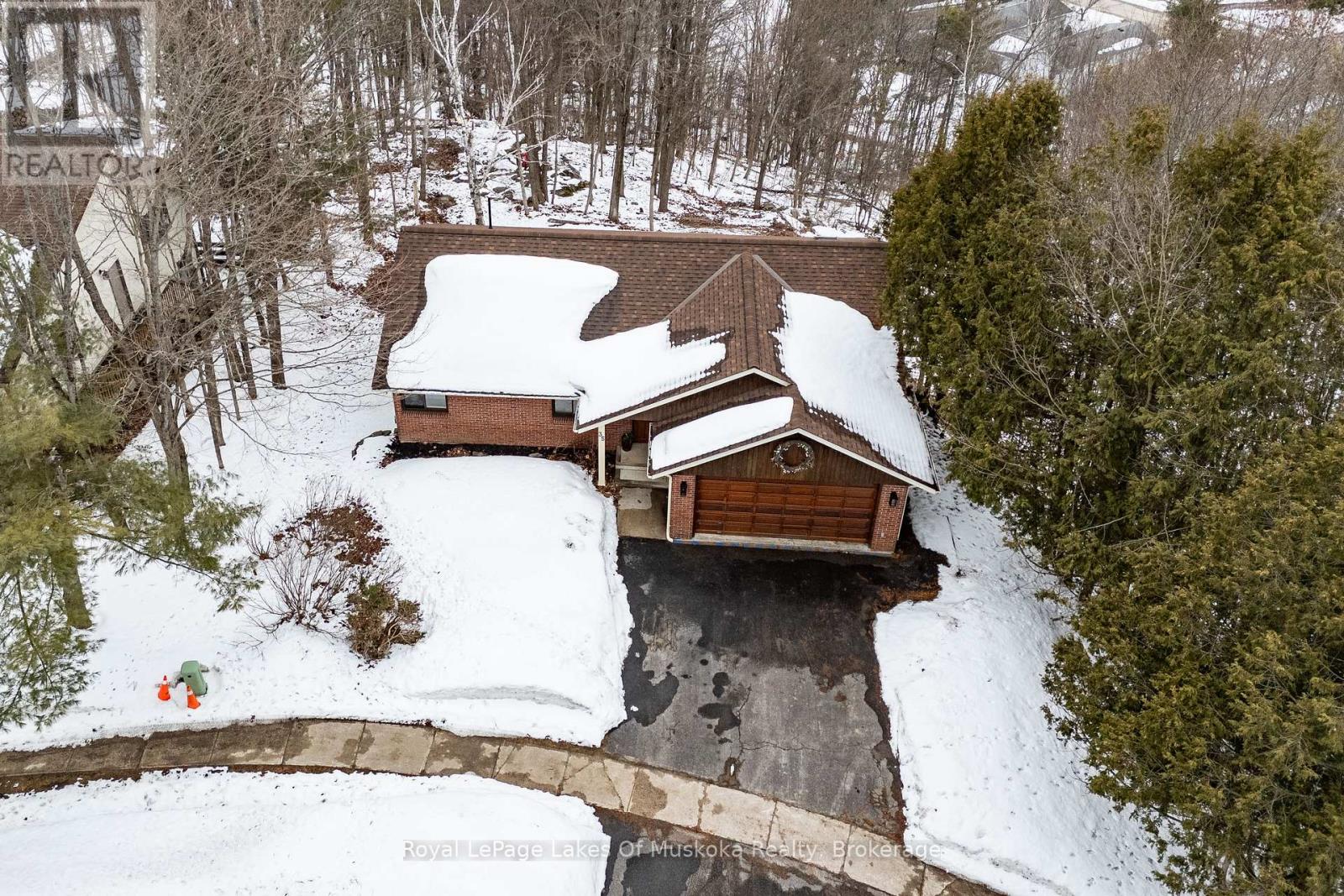 35 Westvale Drive, Bracebridge (Monck (Bracebridge)), Ontario  P1L 1B5 - Photo 37 - X12925330