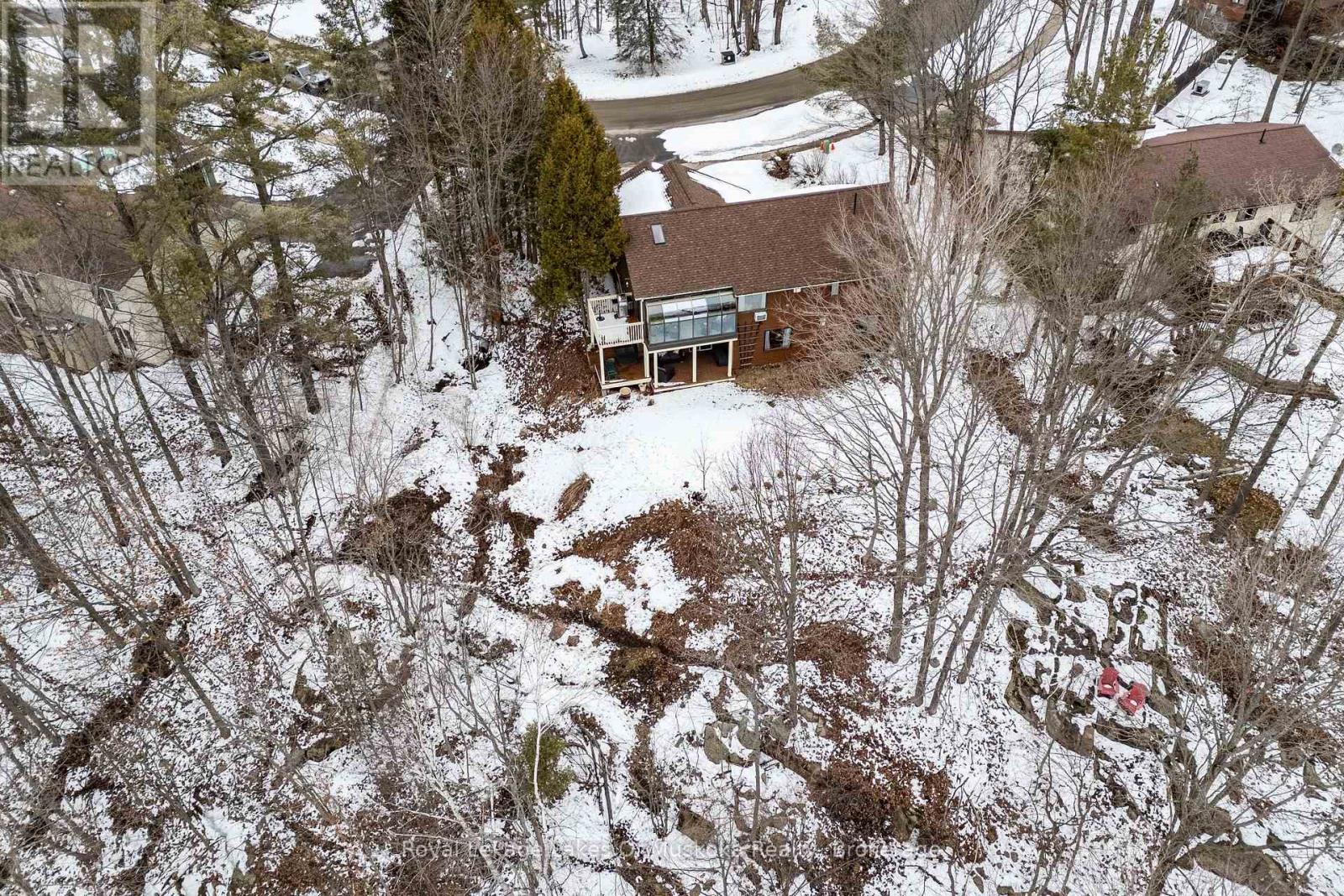 35 Westvale Drive, Bracebridge (Monck (Bracebridge)), Ontario  P1L 1B5 - Photo 38 - X12925330