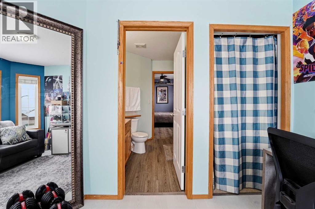 5 Lincoln Street, Sylvan Lake, Alberta  T4S 2R1 - Photo 30 - A2288595