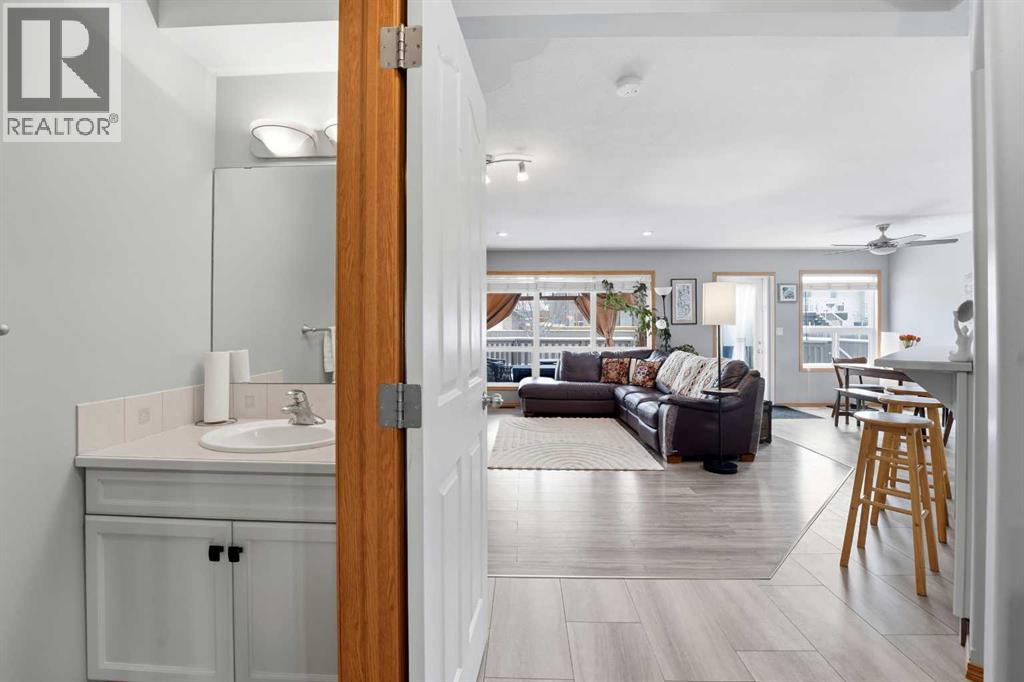 5 Lincoln Street, Sylvan Lake, Alberta  T4S 2R1 - Photo 11 - A2288595