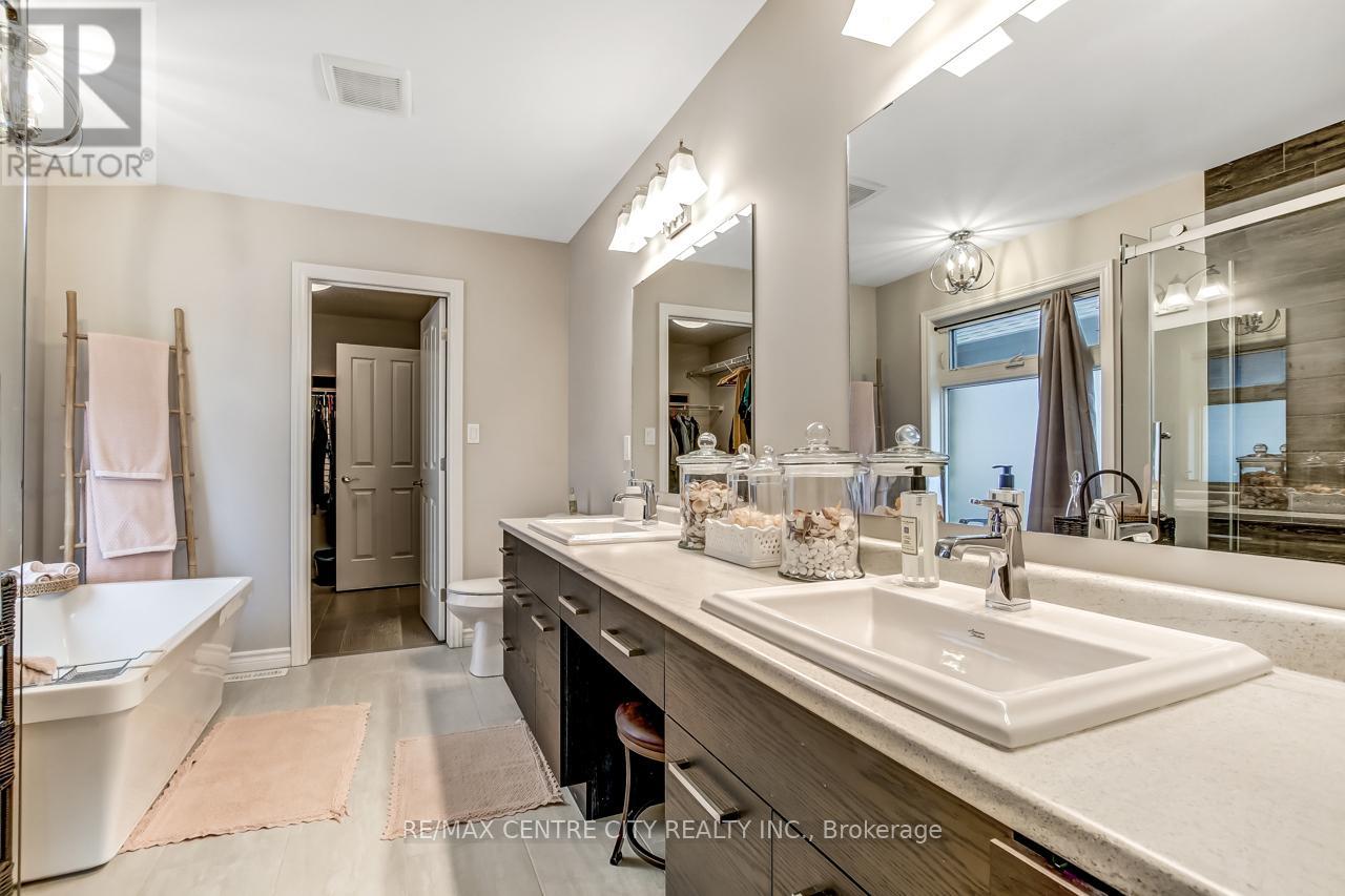 417 Beamish Street, Central Elgin (Port Stanley), Ontario  N5L 0A7 - Photo 17 - X12925118