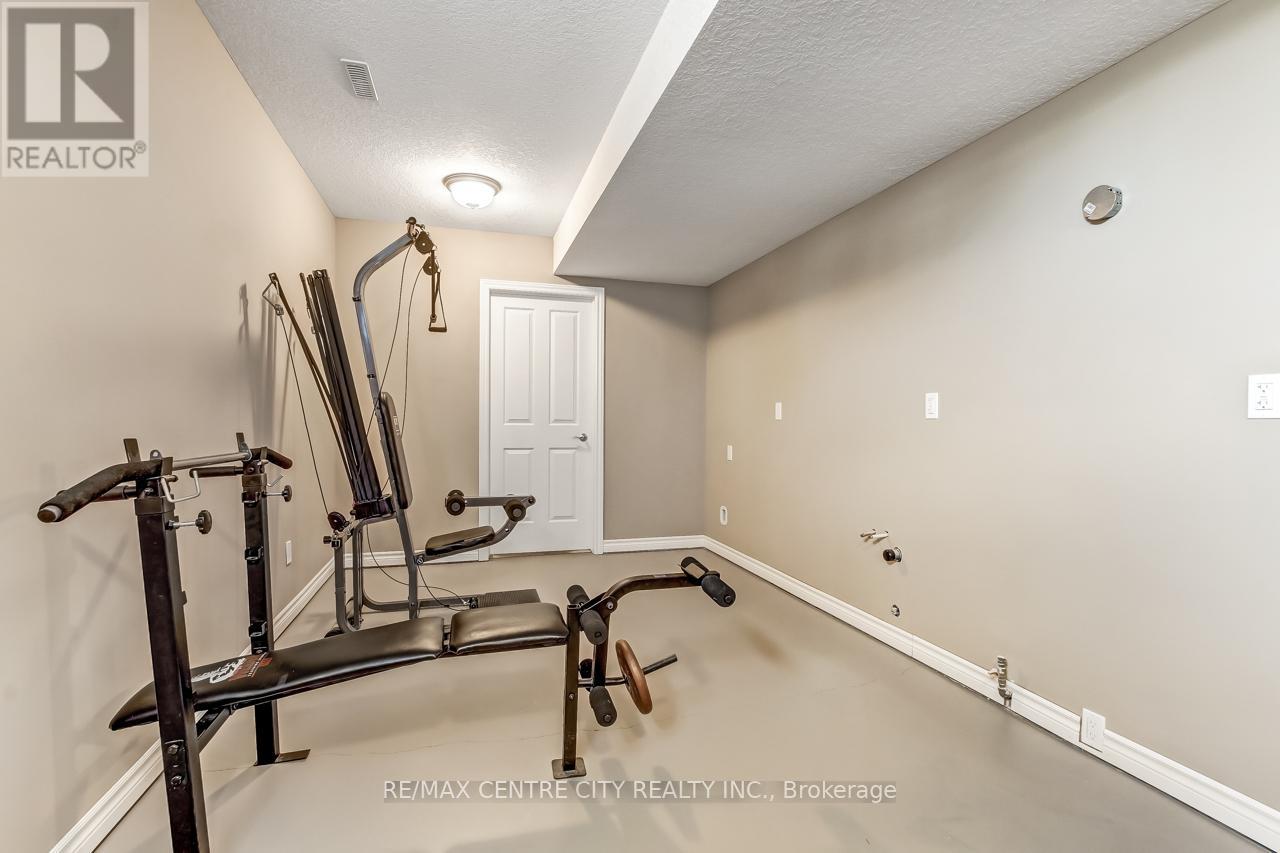 417 Beamish Street, Central Elgin (Port Stanley), Ontario  N5L 0A7 - Photo 23 - X12925118